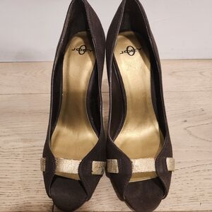 Vintage Joey O Brown Peep-Toe Heels with Gold Metallic Strap Size 6
